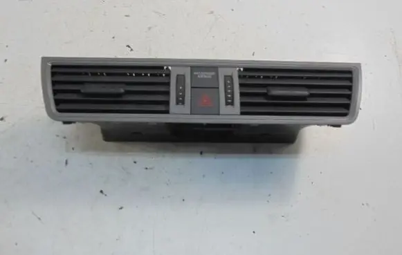 Skoda Rapid (NH) Dash center air vent grill 5JA820951