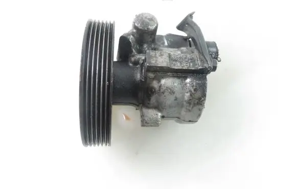 Volvo S40, V40 Power steering pump 8200071050
