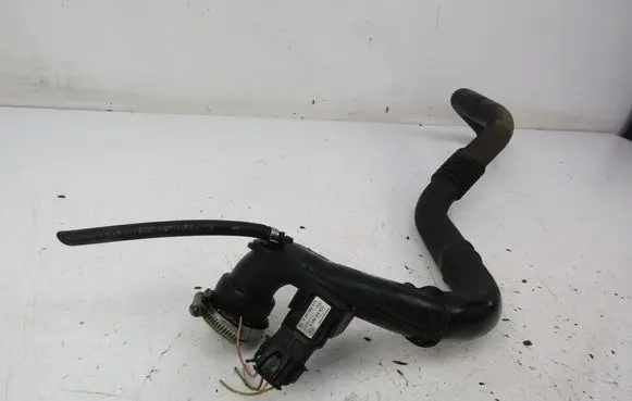 Renault Megane II Air intake hose/pipe 8200166828
