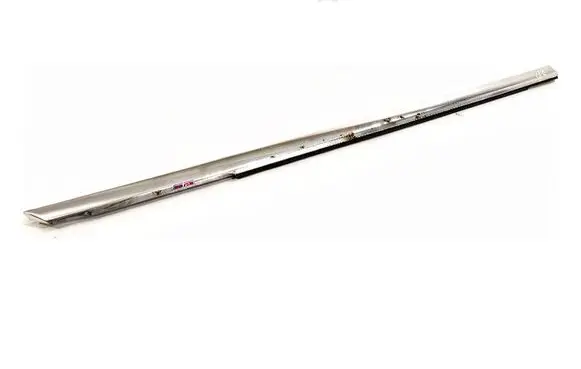 Mercedes-Benz C W205 Front door glass trim molding 2057204031