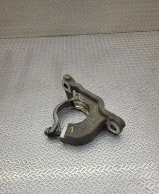 Opel Mokka B Driveshaft support bearing bracket 9830210680