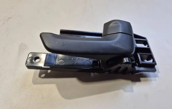 KIA Sportage Rear door interior handle 826131F000