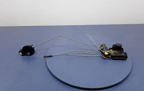 Chevrolet Aveo Front door lock