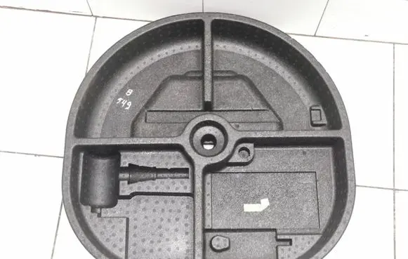 Ford Focus Tool box Bm5117009ad