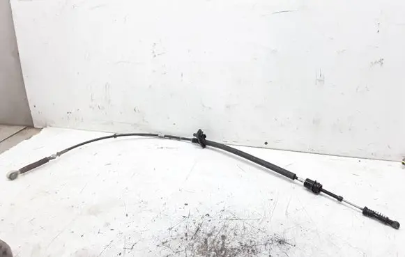 Gear shift cable linkage