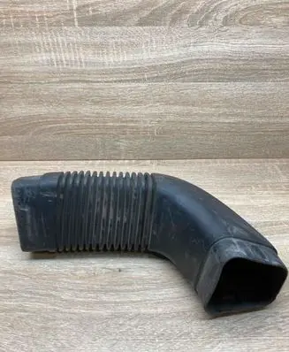 BMW 3 E90 E91 Air intake duct part 7790607 11564310