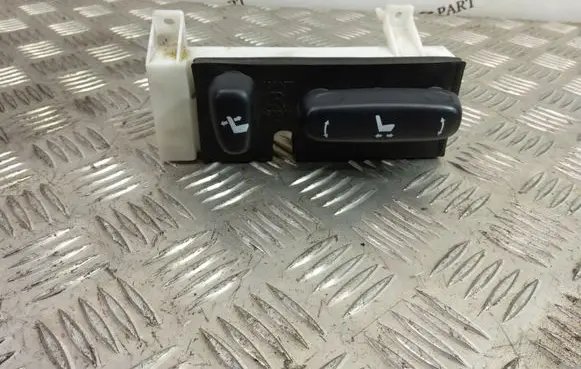 Lexus RX 330 - 350 - 400H Seat memory switch 
