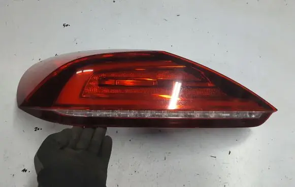 Volkswagen Scirocco Tailgate rear/tail lights 1K8945207B