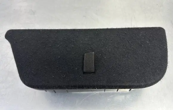 Hyundai i30 Glove box in trunk 85713G4710 0860312008 20180923