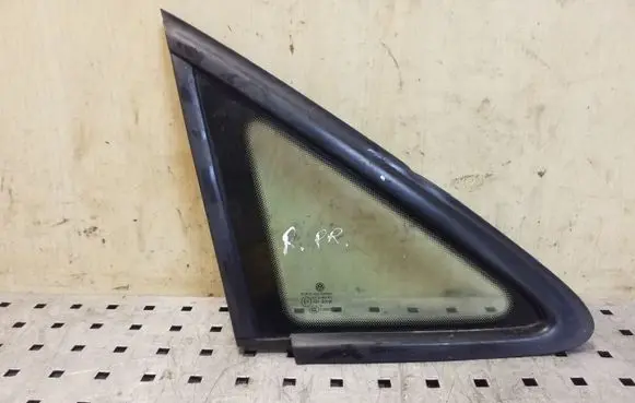 Volkswagen Touran I Front triangle window/glass 43R00048