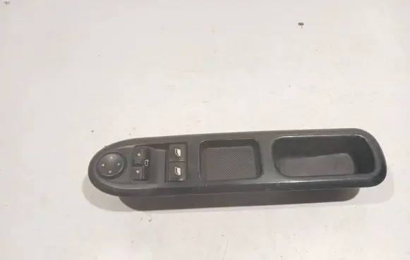 Peugeot 407 Electric window control switch 96468705XT