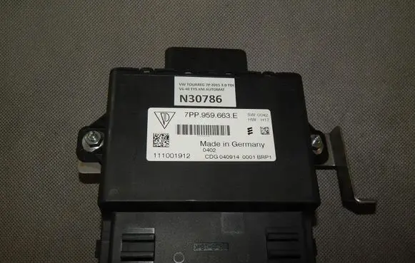 Volkswagen Touareg II Other control units/modules 7PP959663E