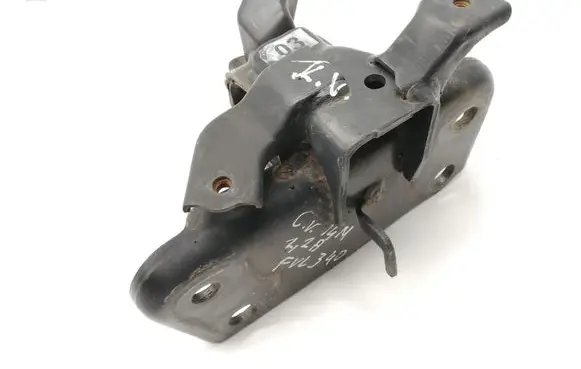 Toyota Verso-S Gearbox mount
