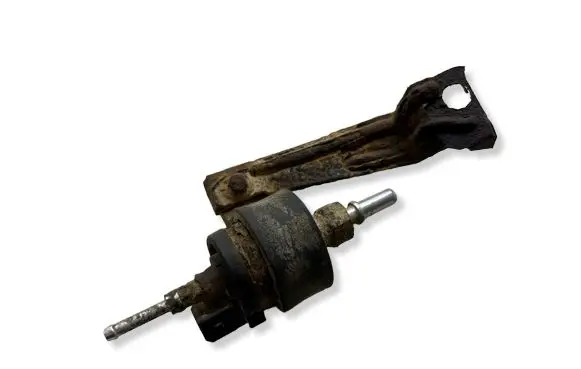 Volvo XC70 Webasto auxiliary heater fuel pump 8E0963303