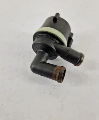 Volkswagen Touran II Electric auxiliary coolant/water pump 5N0965561A