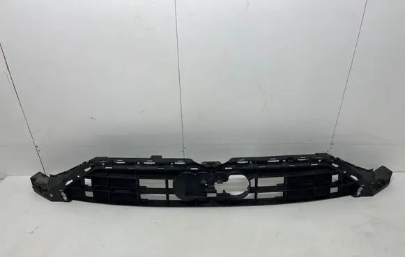 Audi A7 S7 4K8 Front bumper upper radiator grill 4K8807233