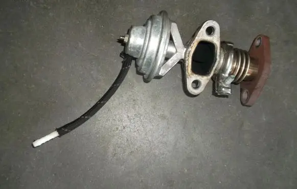 Seat Leon (1M) EGR valve