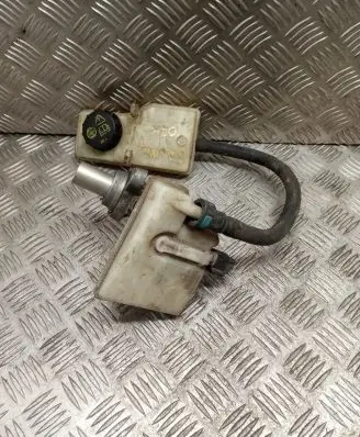 Ford Galaxy Master brake cylinder