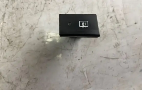 Windscreen/window heater switch