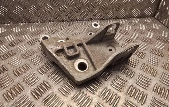 Land Rover Discovery Sport Engine mounting bracket gj326p096af