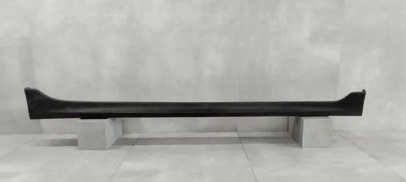 Suzuki Swift II Front sill (body part) 7721168R0