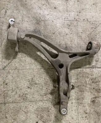 Mercedes-Benz ML W164 Front lower control arm/wishbone 000062367106