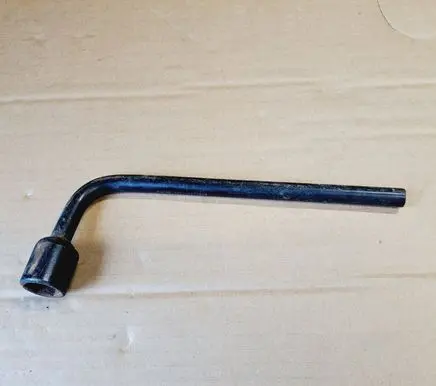 Renault Clio II Wheel nut wrench 