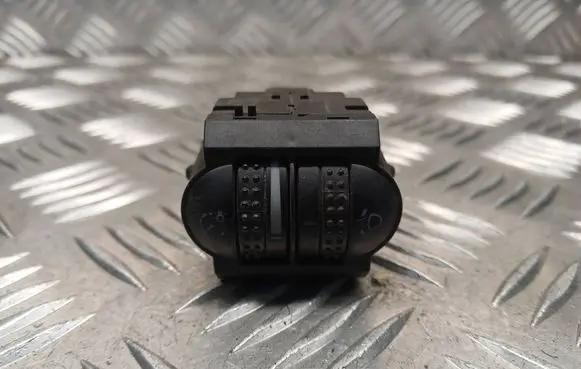 Volkswagen PASSAT B5.5 Headlight level height control switch 3B0941333C