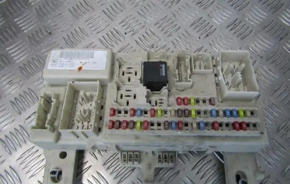 Ford Focus Fuse box set 4M5T14A073BJ 4M5T-14A073-BJ