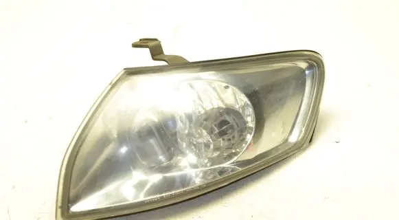 Mazda 626 Front indicator light 81619012