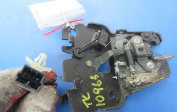 Alfa Romeo 156 Tailgate/trunk/boot lock/catch/latch