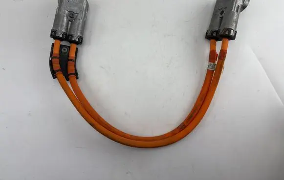 BMW iX1 High voltage cable