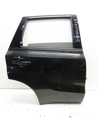 Suzuki Vitara (LY) Front door 154108
