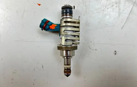 Lexus GS 300 350 430 450H Fuel injector 2325037020