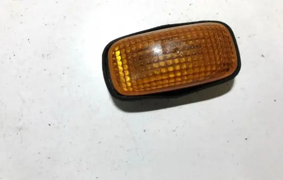 Nissan Primera Front fender indicator light 261602f000