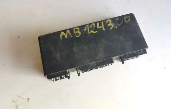 Mercedes-Benz E W124 Light module LCM 1265420032
