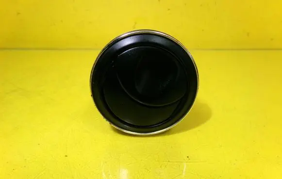 Dash center air vent grill
