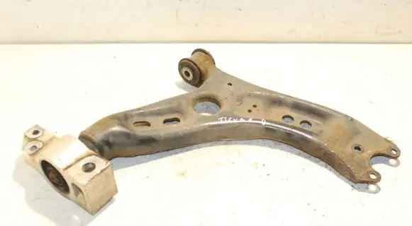 Volkswagen Tiguan Front lower control arm/wishbone