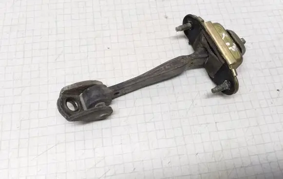 Ford Mondeo Mk III Front door check strap stopper