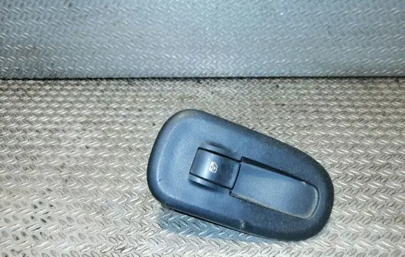 Renault Master III Electric window control switch 8200548968