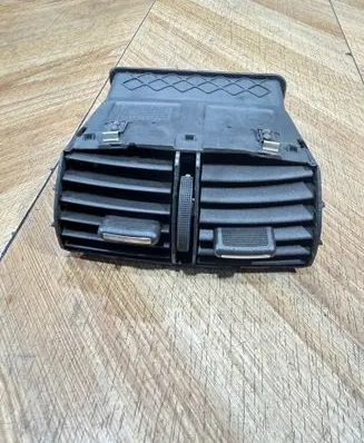 Opel Insignia A Rear air vent grill 13274338 0812281