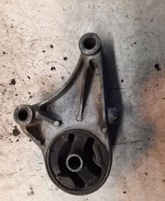 Opel Zafira B Engine mount bracket 13125635JH