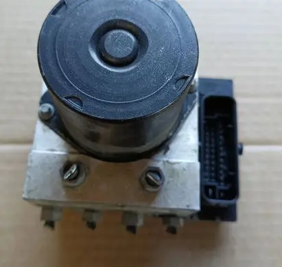 Volkswagen Polo IV 9N3 ABS control unit/module 