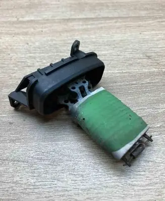 Mercedes-Benz Vito Viano W638 Heater blower motor/fan resistor X19133282S