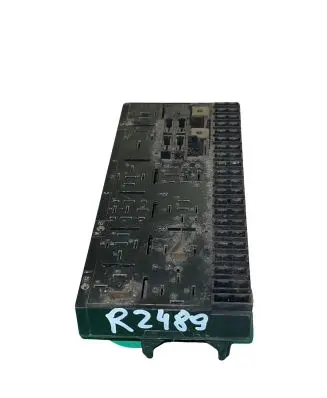 Audi 80 90 B3 Fuse module 443941822A