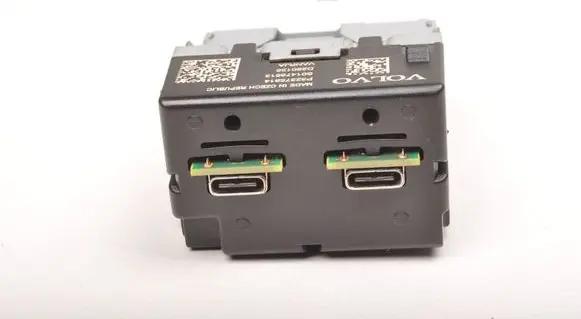Volvo XC40 USB socket connector 32375814