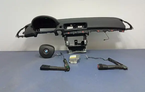 BMW 1 E81 E87 Dashboard 7051505