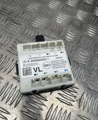 Mercedes-Benz C W205 Door control unit/module A2059004021 A2059010007