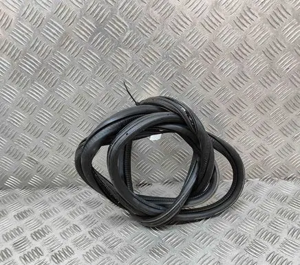 Peugeot 108 Trunk rubber seal (body) B000824880