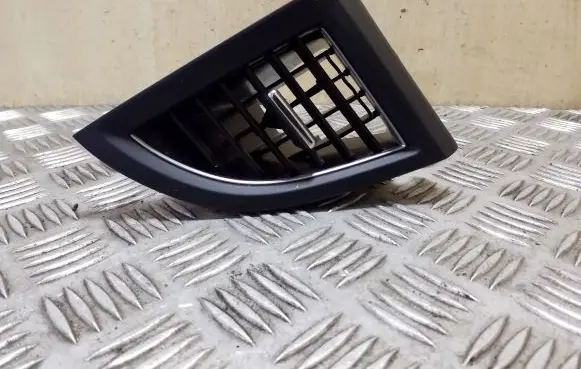 Honda CR-V Dash center air vent grill 77610TOAPO E9355131100
